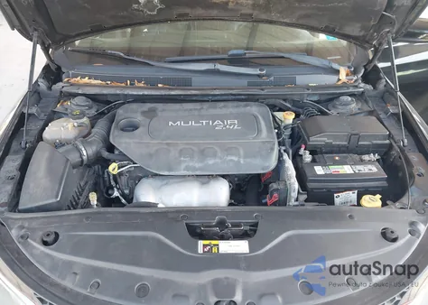 2015 Chrysler 200 Limited z USA, uszkodzony, nr VIN 1C3CCCABXFN557827